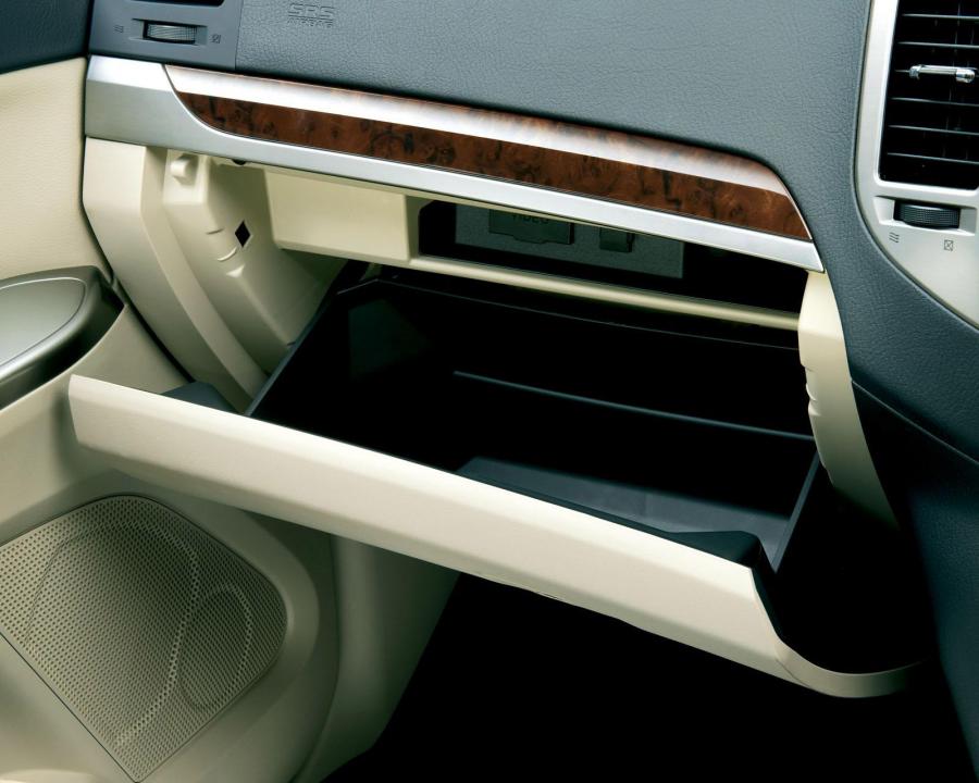  Mitsubishi Pajero 5-Door 2014 года  (JP) (фото 23 из 23)